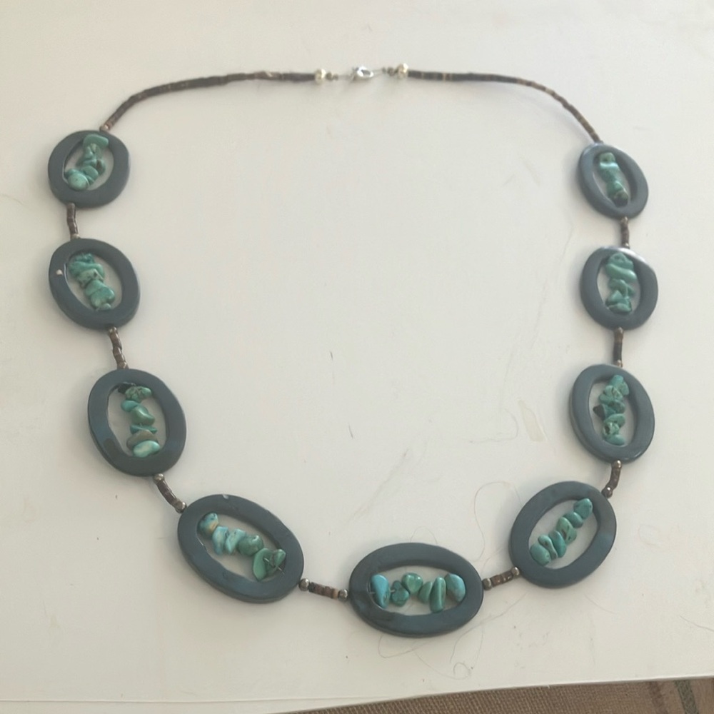 Different ladies necklace